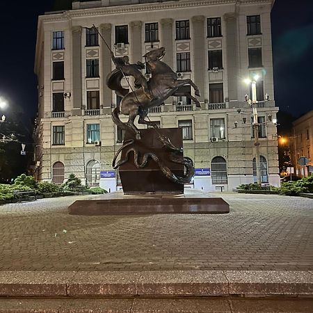 3 Rooms Apartments In The City Centr Лвив Екстериор снимка