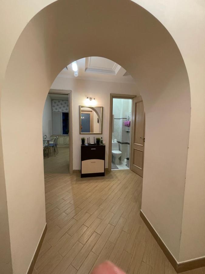 3 Rooms Apartments In The City Centr Лвив Екстериор снимка