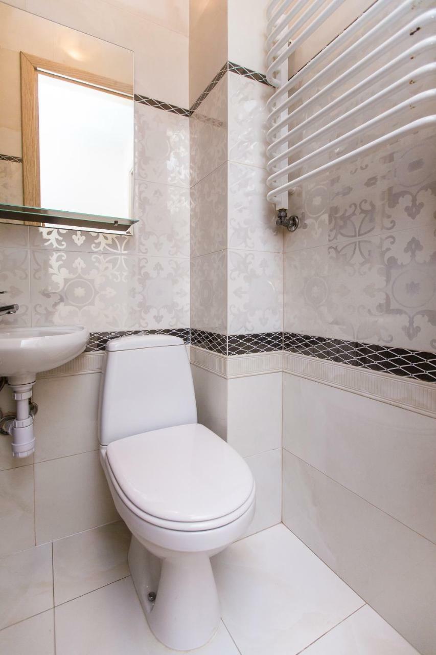 3 Rooms Apartments In The City Centr Лвив Екстериор снимка