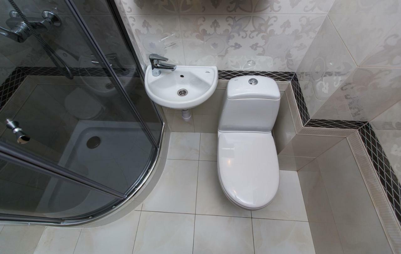 3 Rooms Apartments In The City Centr Лвив Екстериор снимка